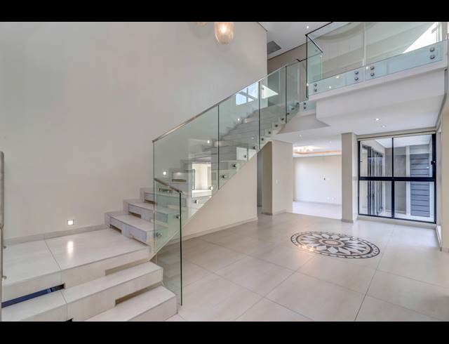 5 BEDROOM GATED ESTATE FOR SALE IN STEYN CITY